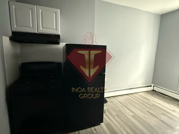 520 25th Street image 1 of 6