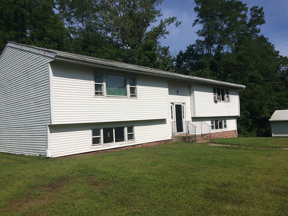 2nd image of 30 Hope Hill Rd #A3