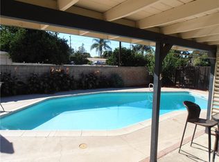 17842 Lull St, Reseda, CA 91335