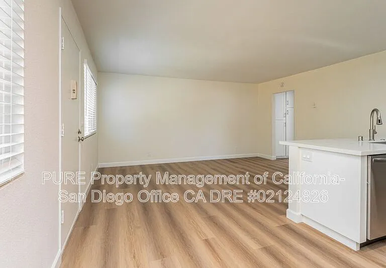4378 Campus Ave #3 — Photo 2