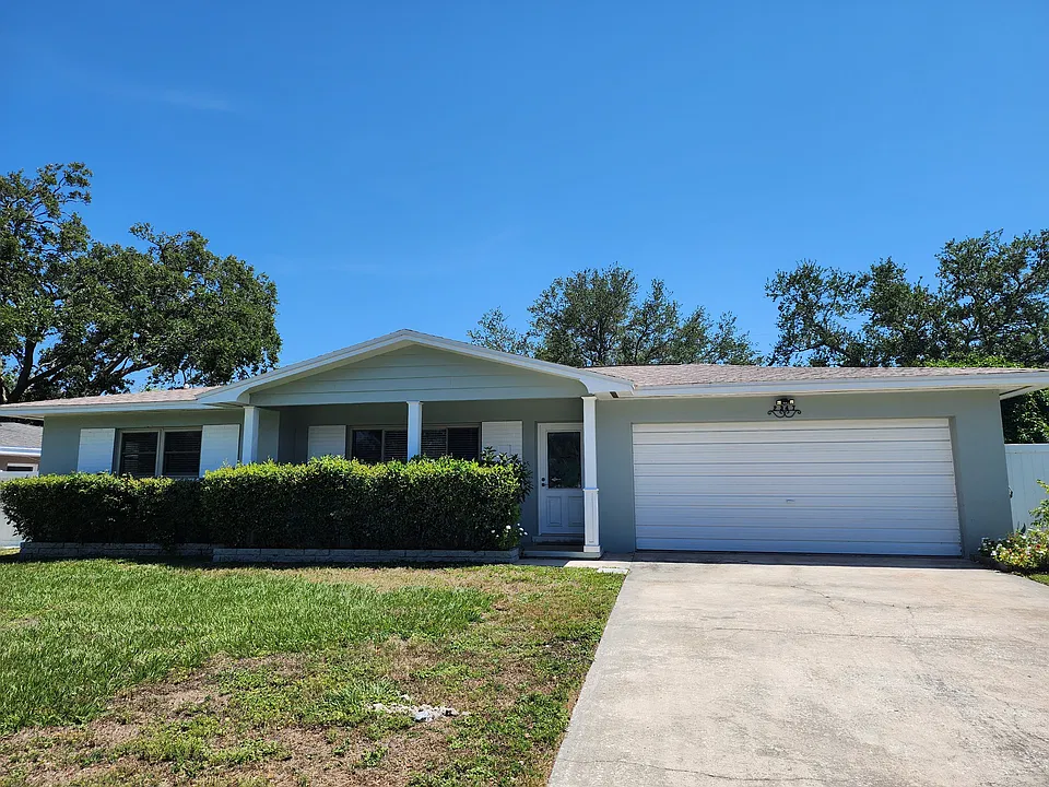 2347 Eastwood Dr