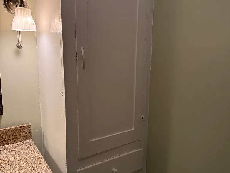 6087 Harold Way #1 — Photo 14