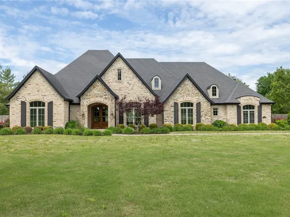 133 Abbey Ln, Fayetteville, AR 72703