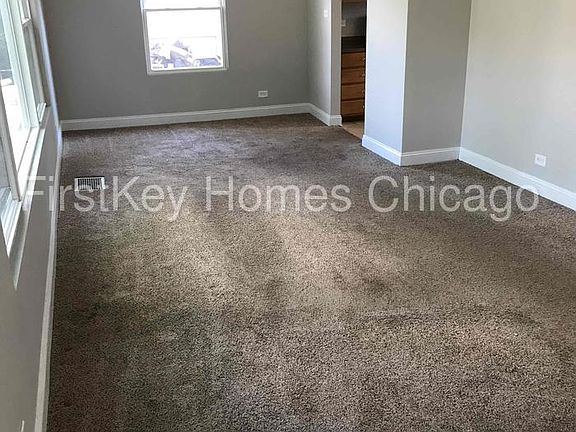 3rd image of 528 S Fairfield Ave