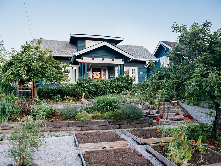 2308 I St — Photo 3