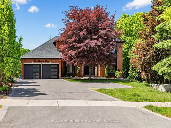 806 Clarence St E, Vaughan, ON L4L 8V2