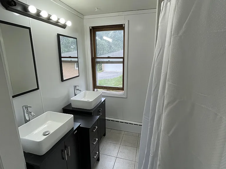 807 Wood St — Photo 11