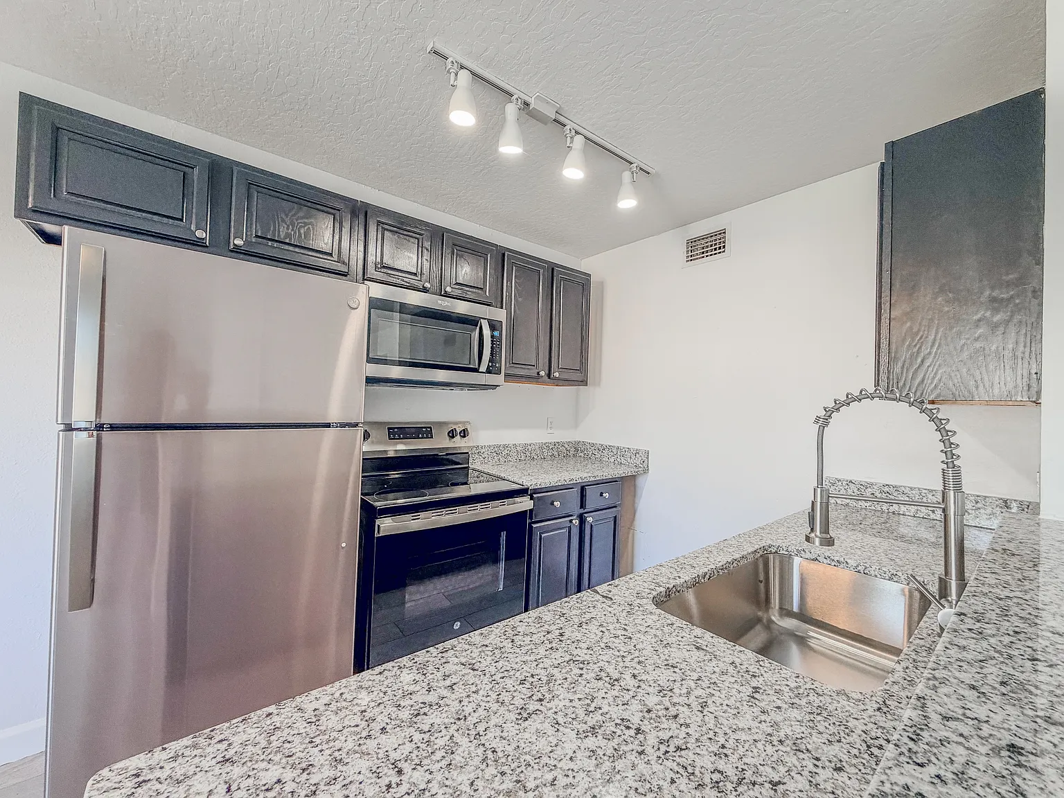 1870 Agora Circle Southeast - 1870 - 204 — Photo 4