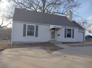 7020 Raytown Rd, Raytown, MO 64133