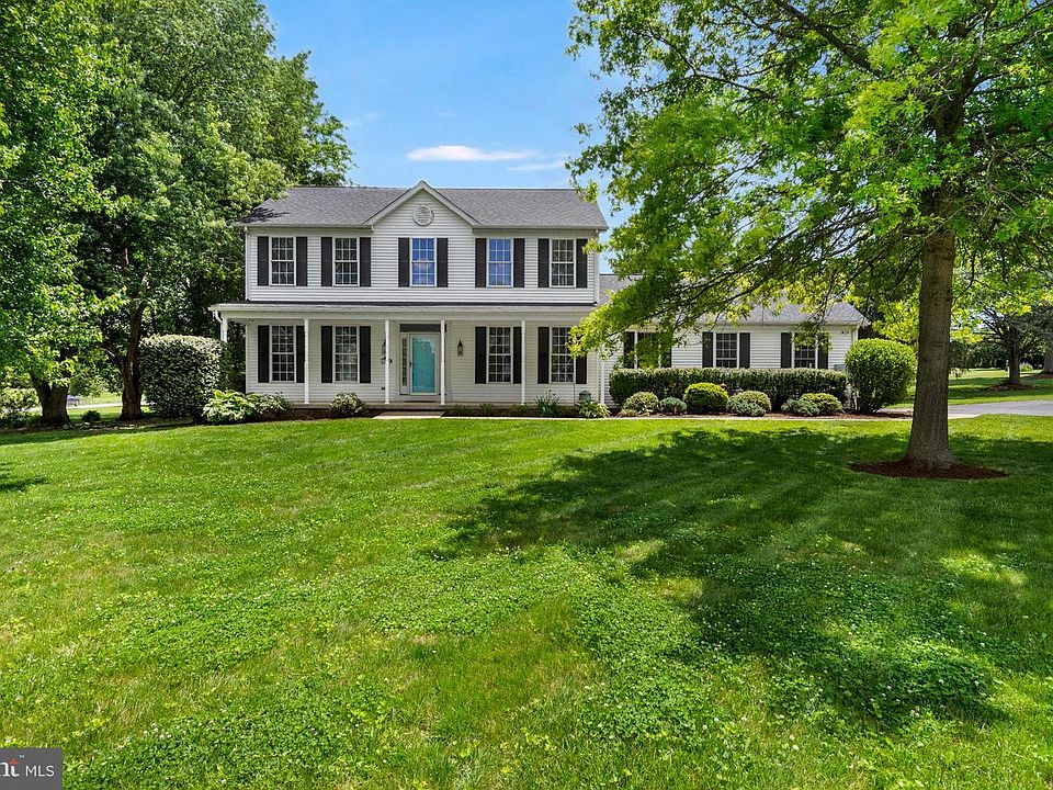 1st image of 494 Pleasant Valley Dr
