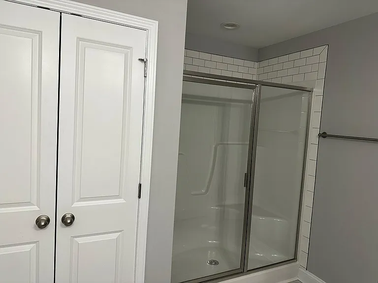 103 Solomon Dr — Photo 23