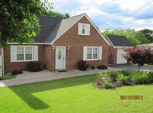 55 Grandview Ave, Berlin, CT 06037