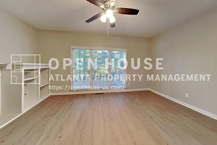 3 bed, 2.5 bath, 2663 sqft, $2,250 — Photo 4