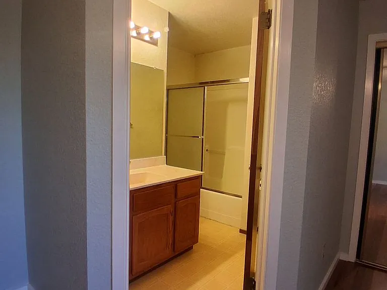 4045 Dale Rd #C — Photo 16