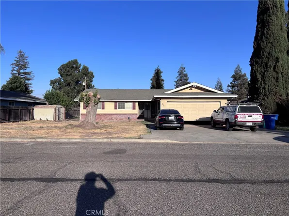 2950 Village Dr, Merced, CA 95348