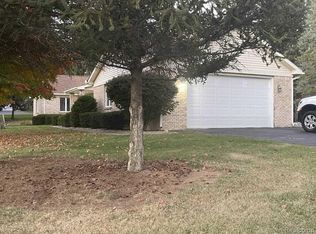 4163 Nancy Dr, Brighton, MI