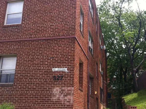 927 52nd St NE, Washington, DC 20019