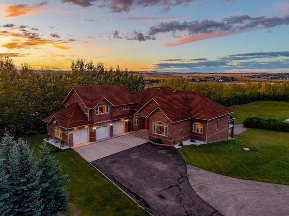 14004 S 402nd Ave E, Foothills County, AB T1S 6C4