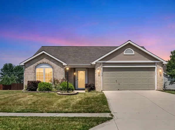 11925 Dark Hollow Ct, Fort Wayne, IN 46818