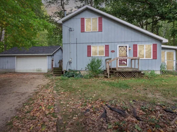 620 S Bliss Rd, Sumner, MI 48889