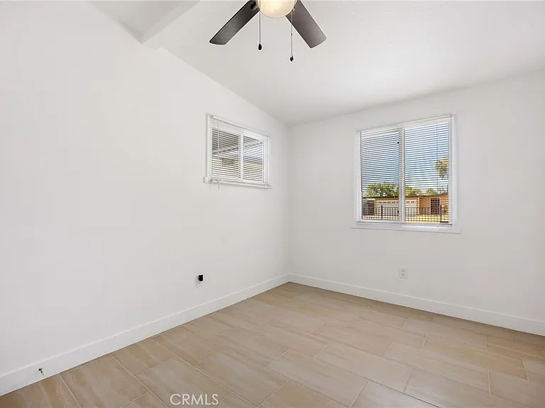 709 W Avenue H12 — Photo 15