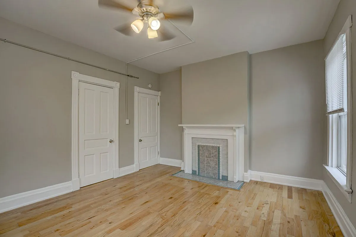 Building Photo - 1438 Pullan Ave #2