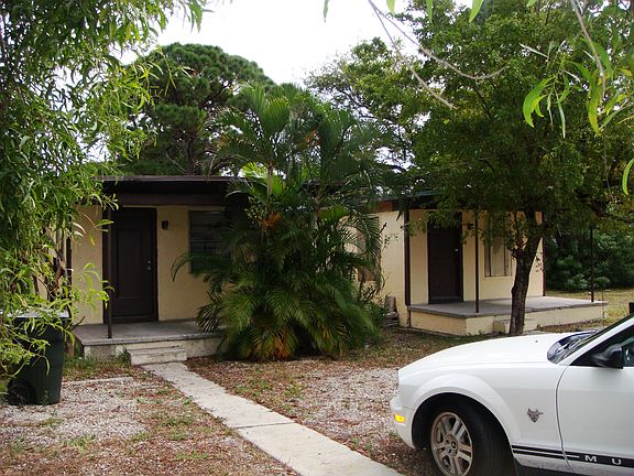 2nd image of 836 NW 15th Ave