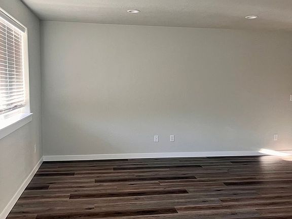 3rd image of 4726 Gebhard Rd