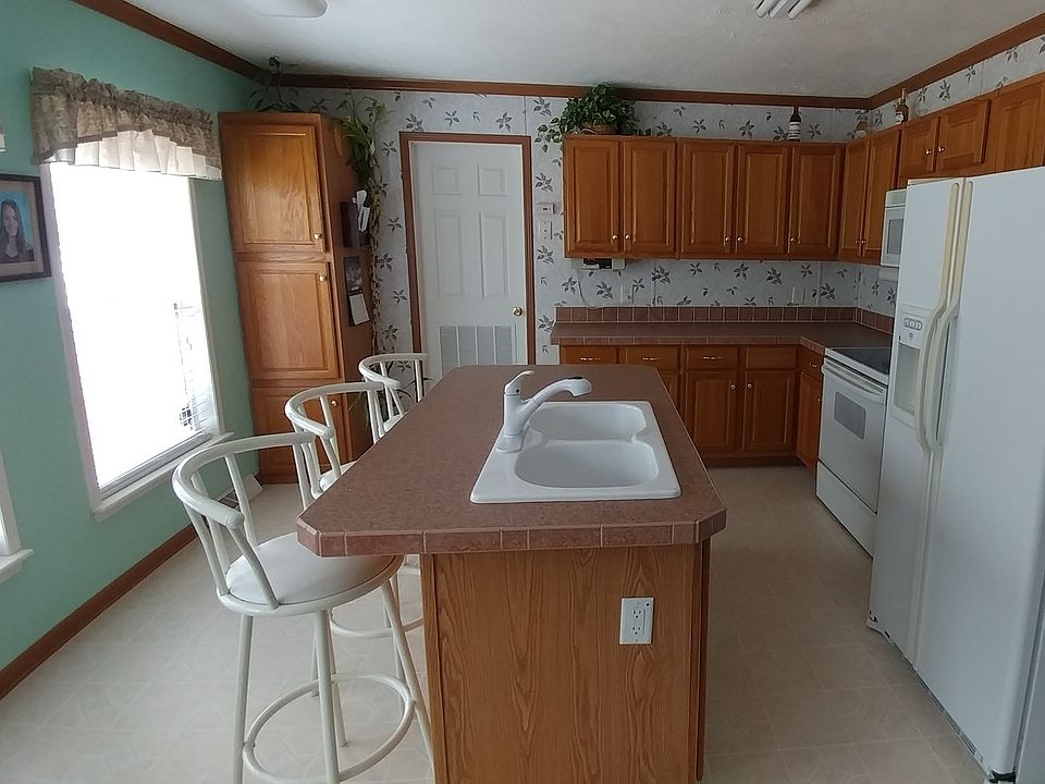2nd image of 5170 State Highway 43