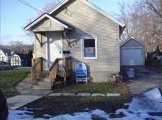 468 Hickory Pl, Elgin, IL 60120