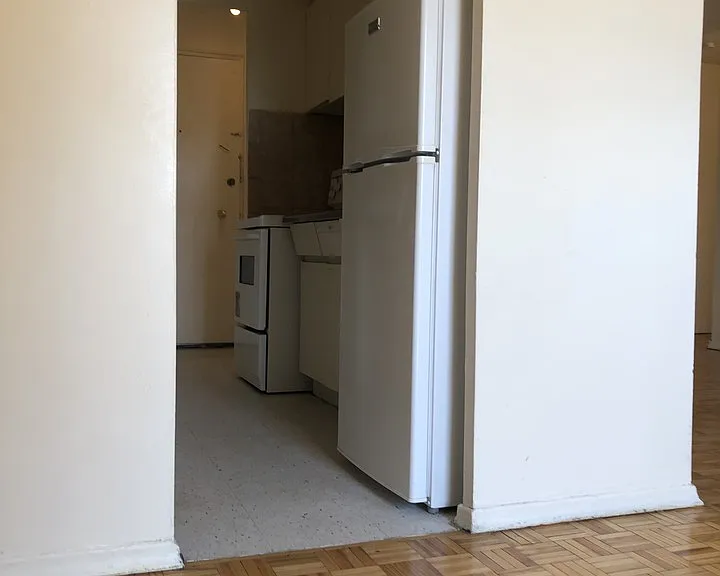 2340 Park Towers Ave — Photo 17