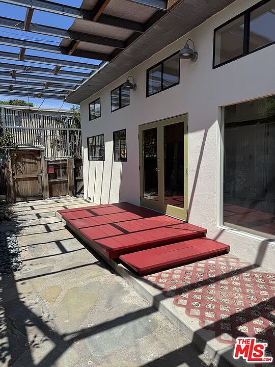 2nd image of 2416 Walnut Ave