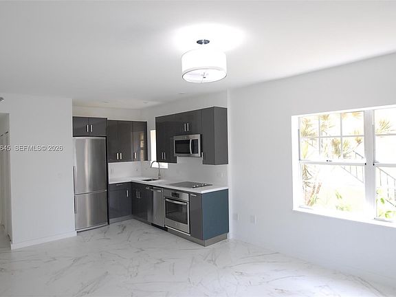 2nd image of 1255 Pennsylvania Ave APT 101