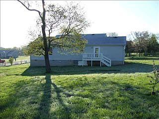 5th image of 127 Rolling Meadows Dr