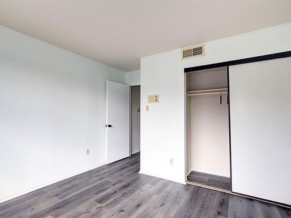 5th image of 2601 S Braeswood Blvd APT 305