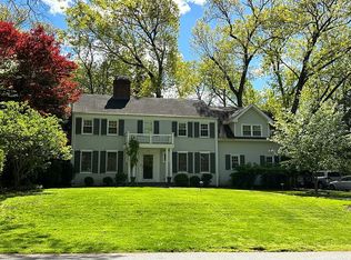 425 Wychwood Rd, Westfield, NJ 07090