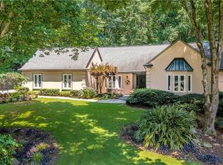 1565 Kings Xing, Stone Mountain, GA 30087