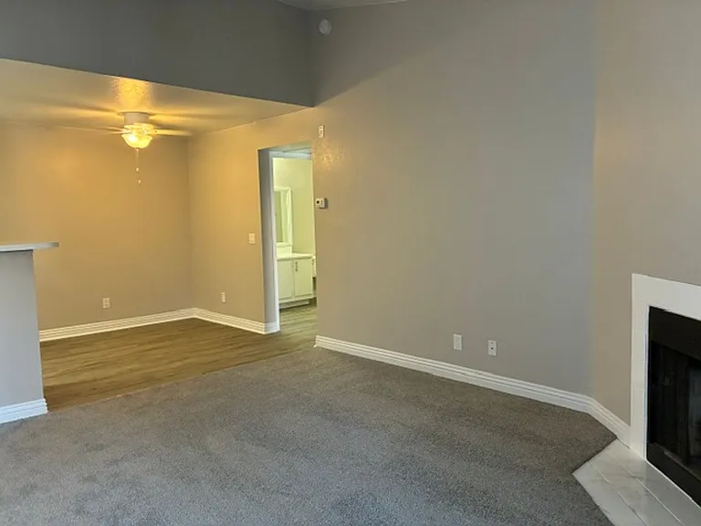 Mandalay Bay Apartments — Photo 38