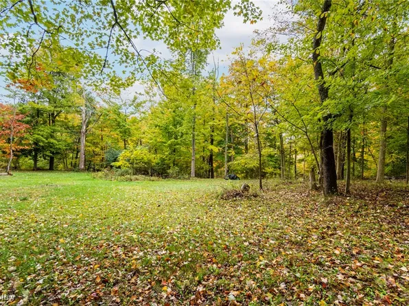 Dorwood Dr, Alliance, OH 44601