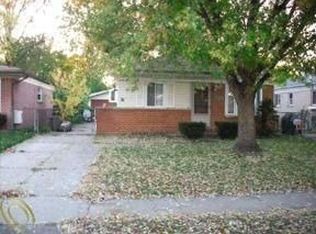 5715 Herbert St, Westland, MI 48185
