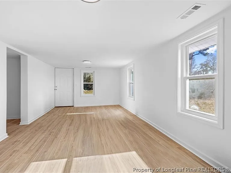 1055 Old Fayetteville Rd — Photo 5