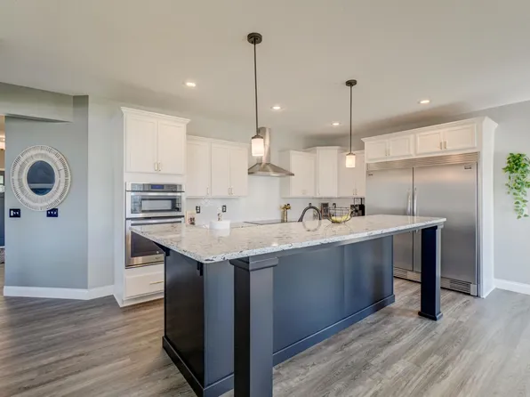 5204 Porchlight Bay, Woodbury, MN 55129