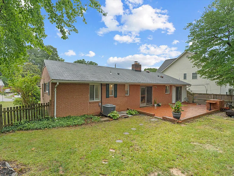 6210 Dana Ave — Photo 39