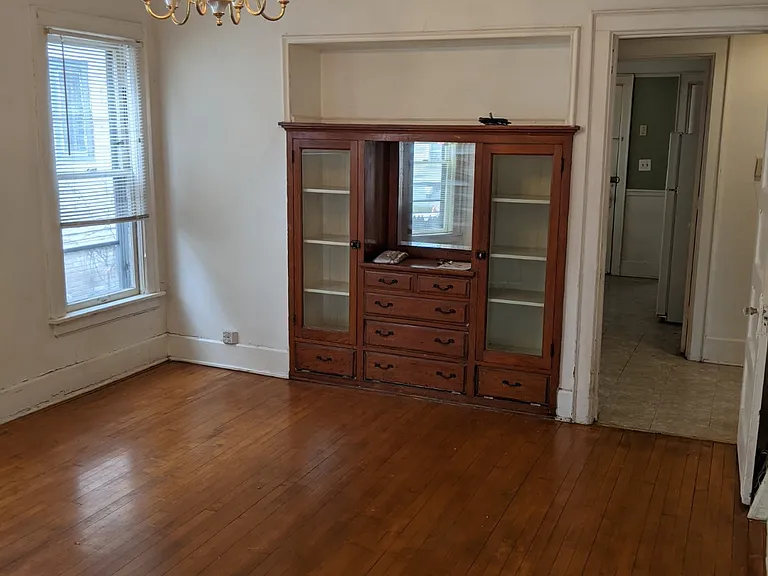 1773 N Astor St — Photo 4