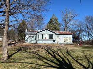 1247 Cloyds Church Rd, Greenback, TN 37742