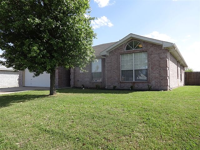 1st image of 1018 Canyon Lake Dr