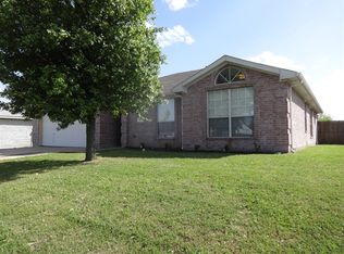 1018 Canyon Lake Dr, Wylie, TX 75098