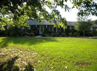 905 N Ray Rd, Clarksville, AR 72830