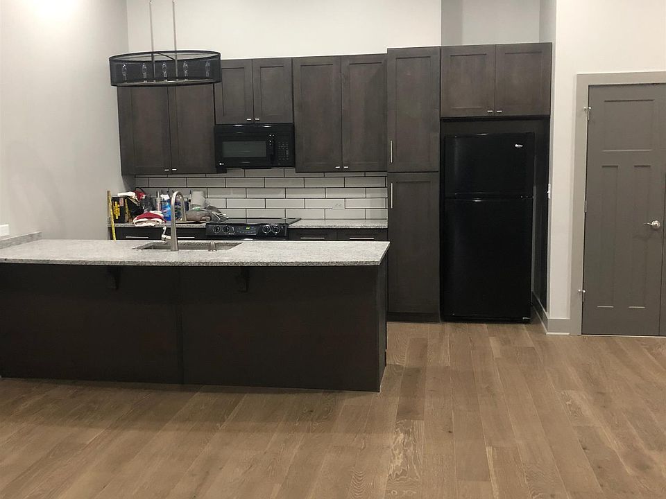 1st image of 119 Depot St