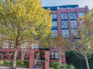 1615 N Queen St #M306, Arlington, VA 22209